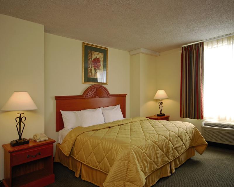 Fairfield Inn & Suites By Marriott Alexandria West/Mark Center Exterior foto